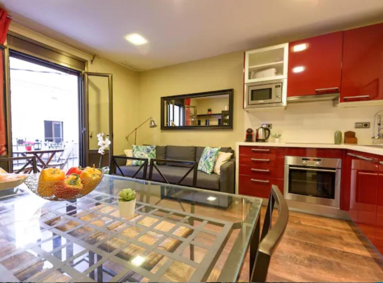 Ramblasrentals Cozy Renovated 2Br With Balcony Lift 20M Rambla - Parking - Wifi Barcelona Exteriör bild