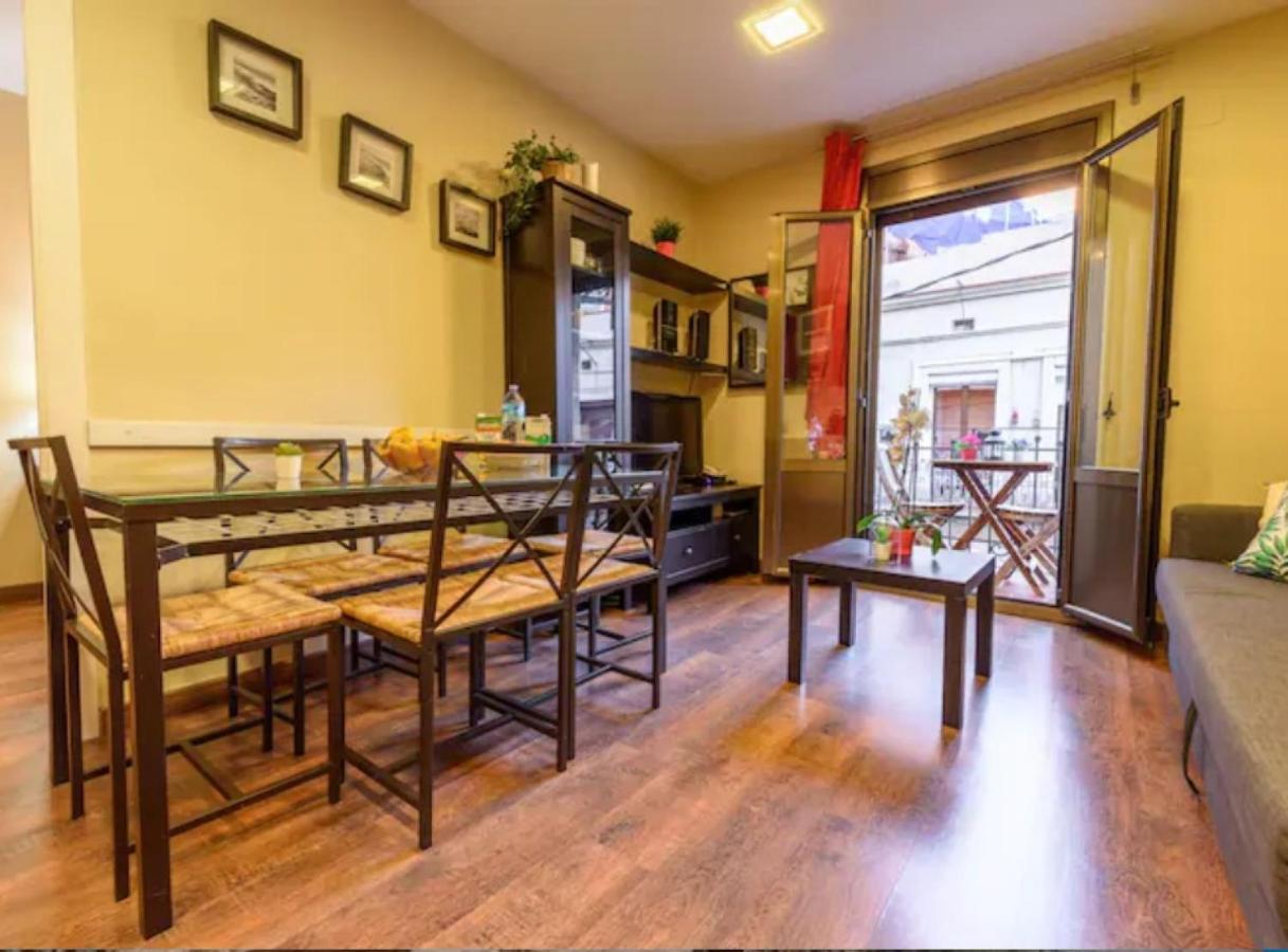 Ramblasrentals Cozy Renovated 2Br With Balcony Lift 20M Rambla - Parking - Wifi Barcelona Exteriör bild