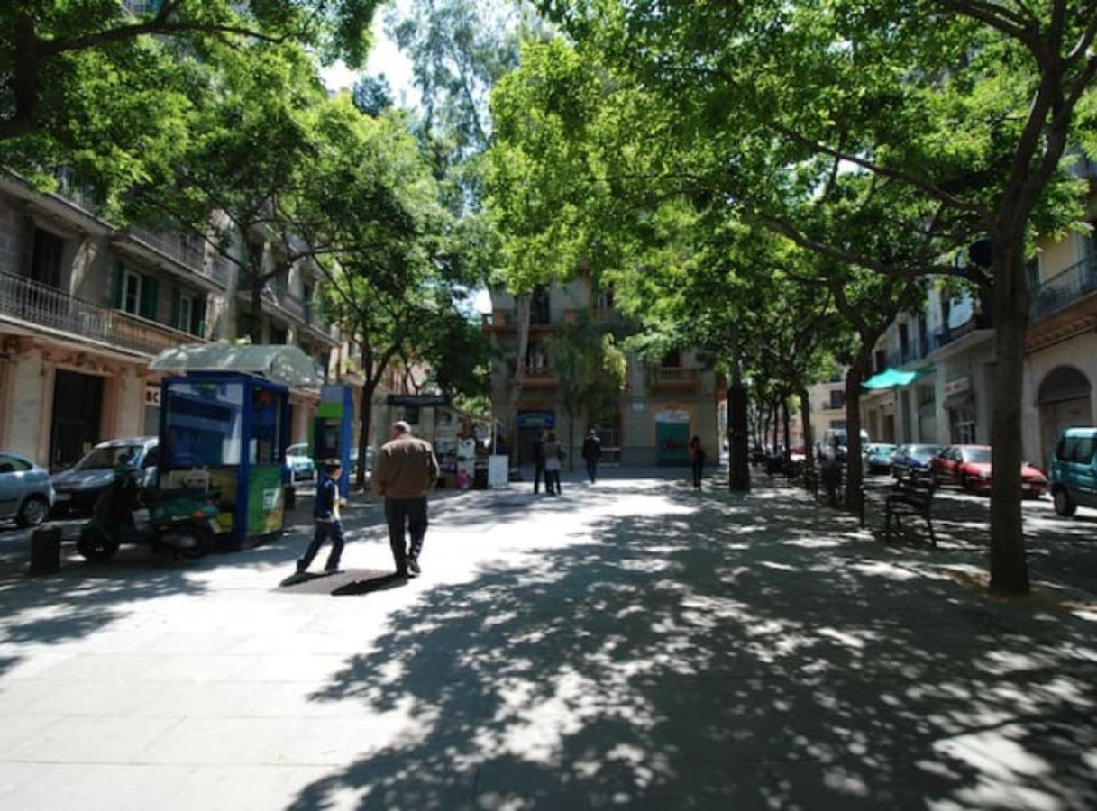 Ramblasrentals Cozy Renovated 2Br With Balcony Lift 20M Rambla - Parking - Wifi Barcelona Exteriör bild