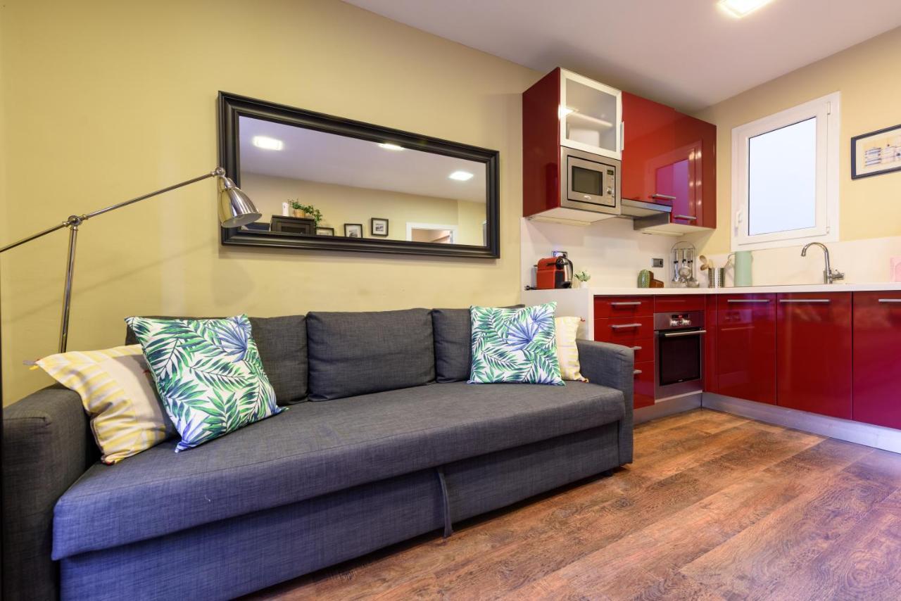 Ramblasrentals Cozy Renovated 2Br With Balcony Lift 20M Rambla - Parking - Wifi Barcelona Exteriör bild