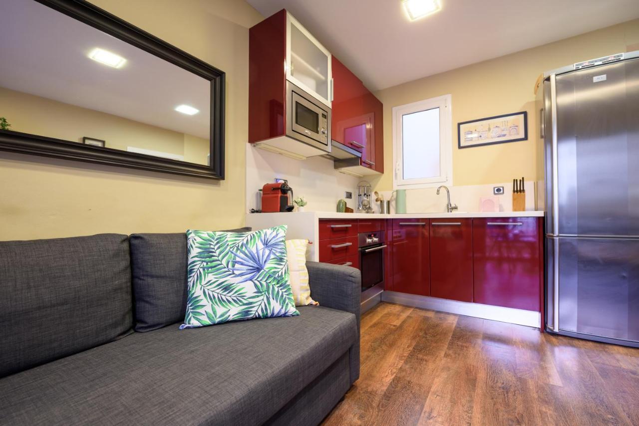 Ramblasrentals Cozy Renovated 2Br With Balcony Lift 20M Rambla - Parking - Wifi Barcelona Exteriör bild